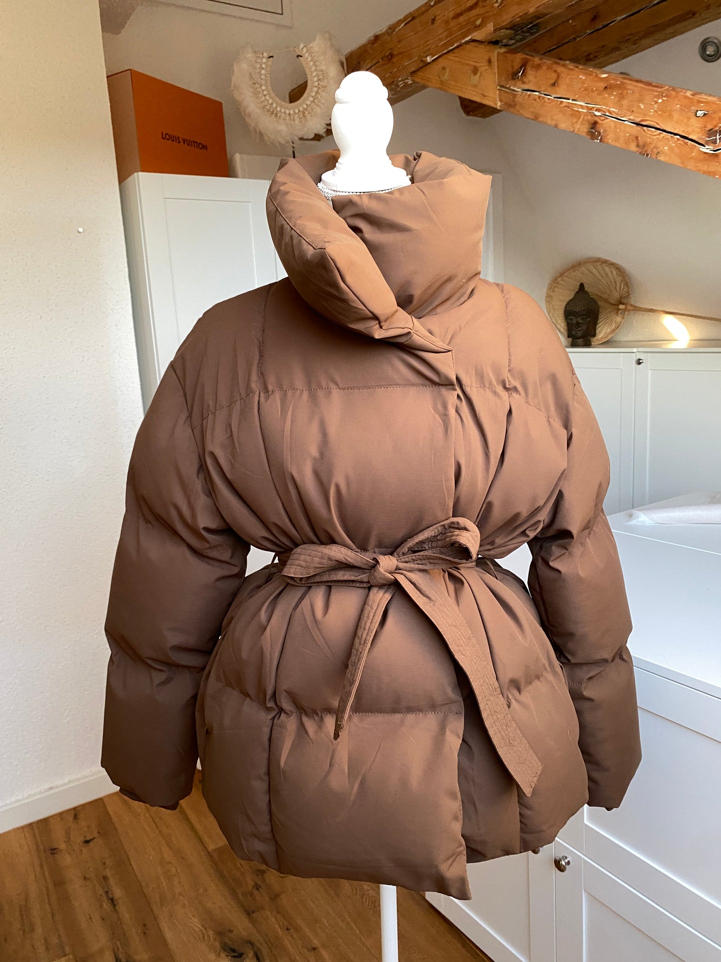 Braune Pufferjacke