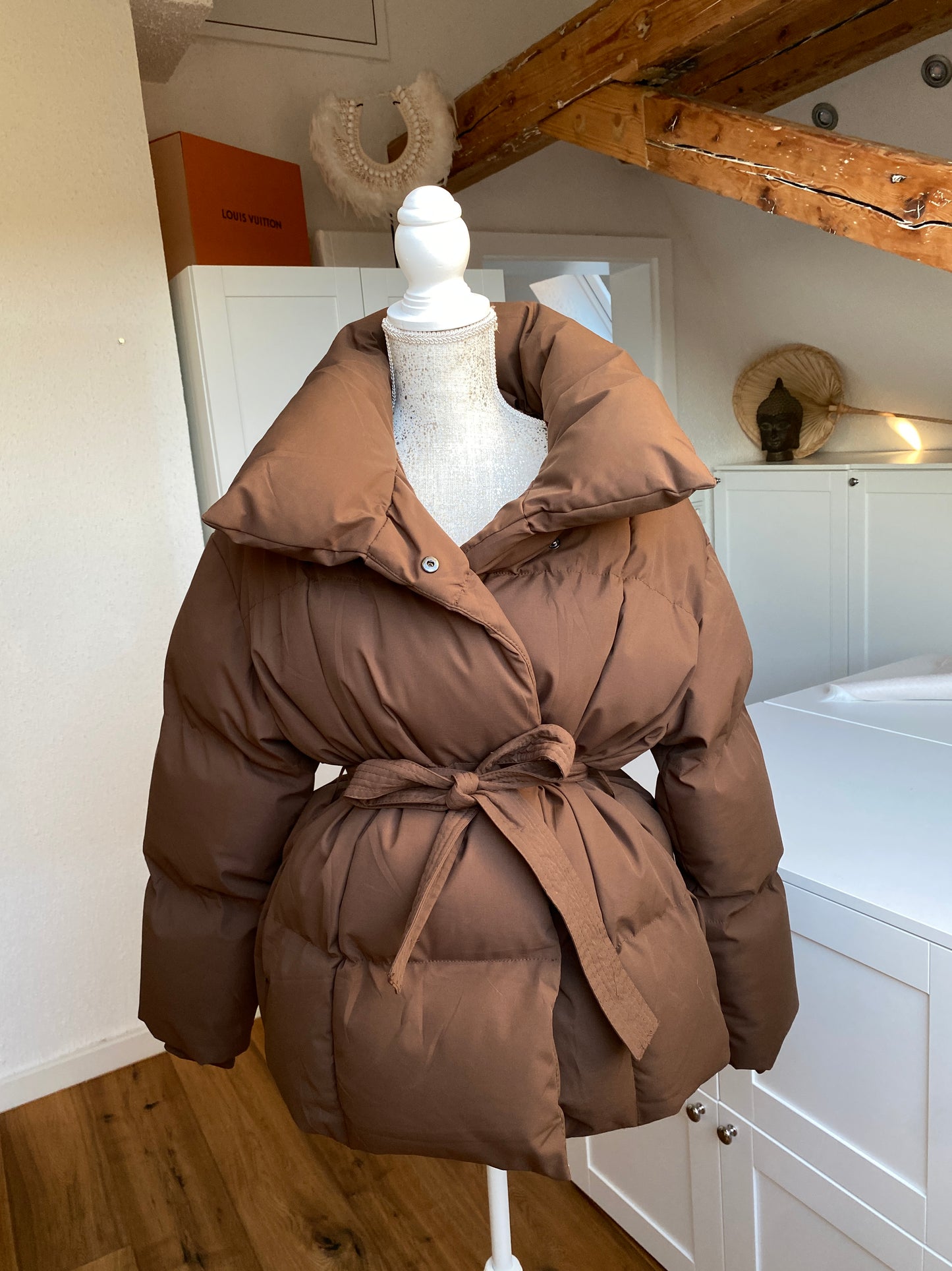 Braune Pufferjacke